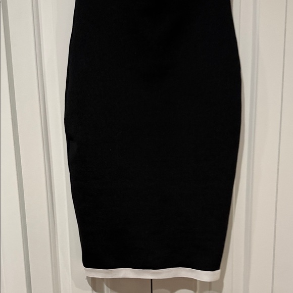bebe off the shoulder Black Dress with White Trim medium - Picture 2 of 6